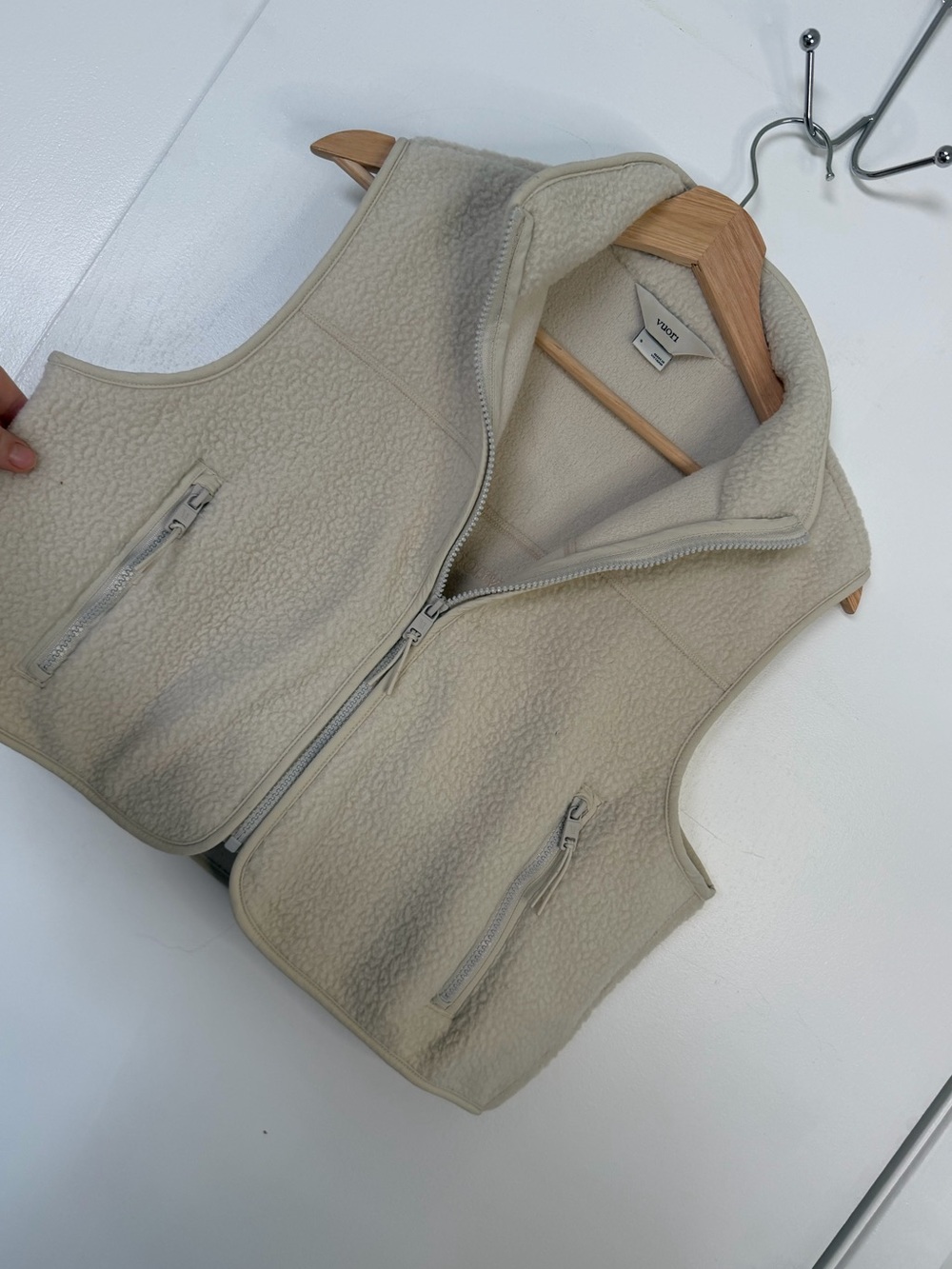 Vuori cropped alpine vest - Picture 4 of 7